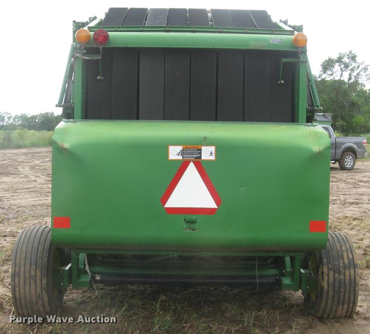 image for item L3845 1994 John Deere 535 round baler