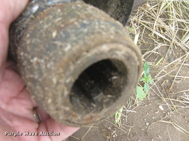 image for item L3845 1994 John Deere 535 round baler