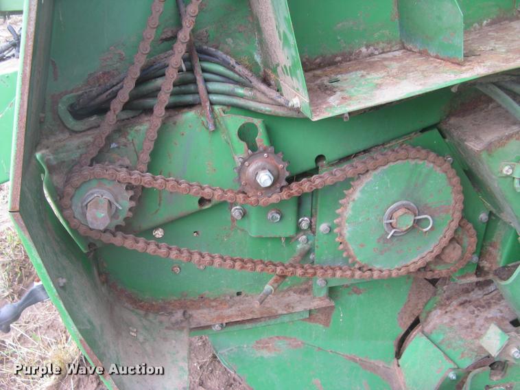 image for item L3845 1994 John Deere 535 round baler