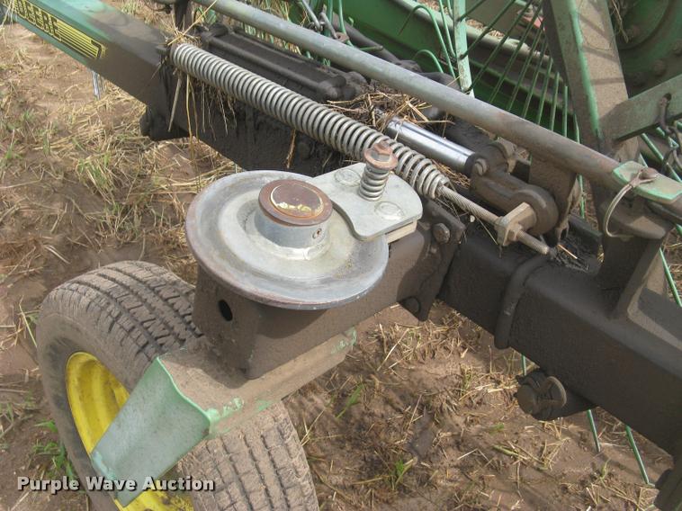 image for item L3846 John Deere 704 hay rake