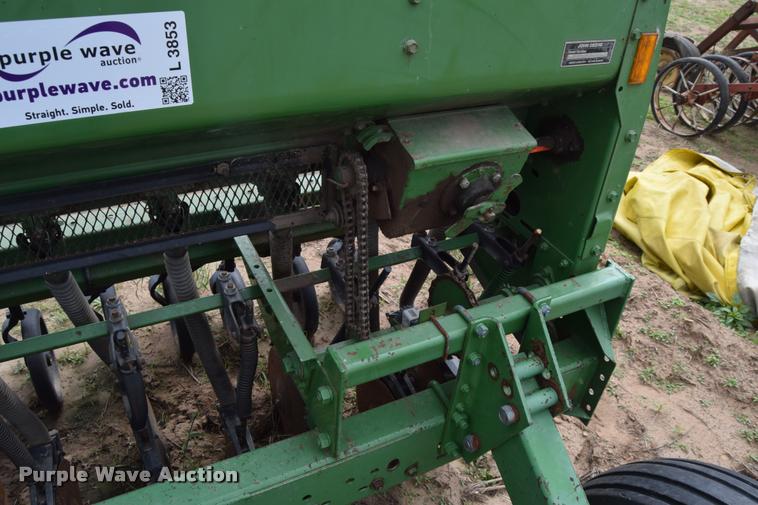 image for item L3853 John Deere 515 grain drill