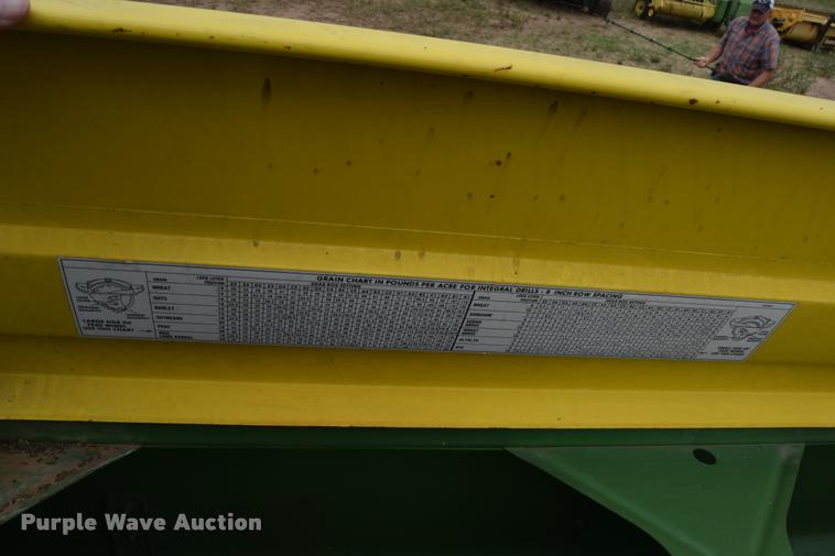 image for item L3853 John Deere 515 grain drill