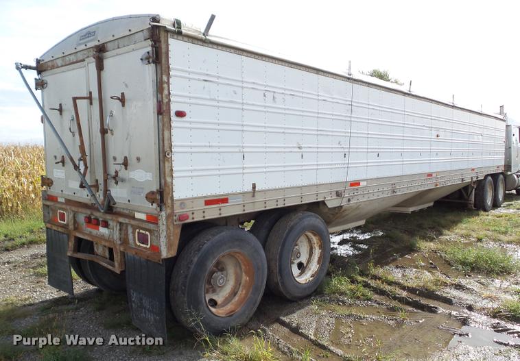 image for item L5525 1974 American double hopper grain trailer