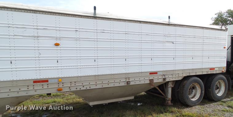 image for item L5525 1974 American double hopper grain trailer