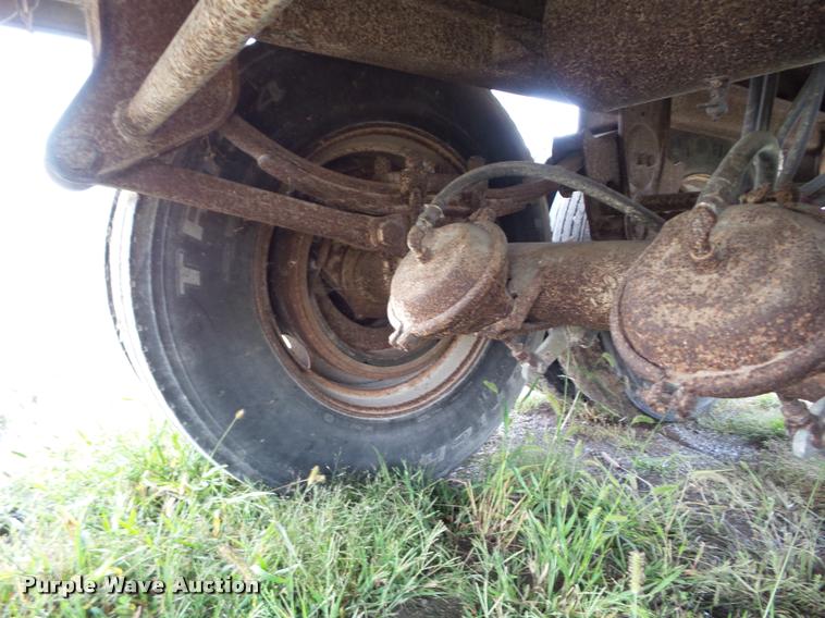 image for item L5525 1974 American double hopper grain trailer