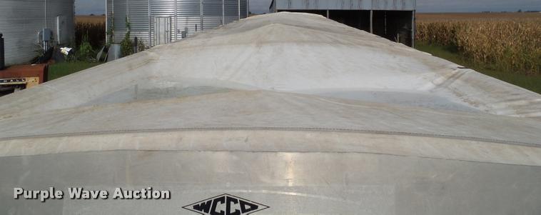 image for item L5525 1974 American double hopper grain trailer