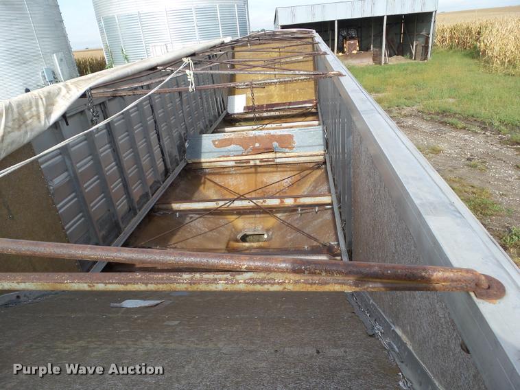 image for item L5525 1974 American double hopper grain trailer