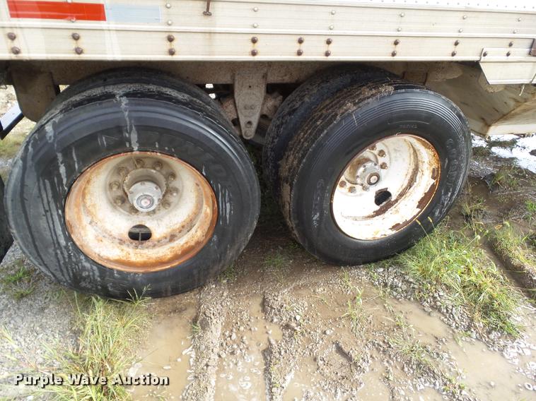 image for item L5525 1974 American double hopper grain trailer