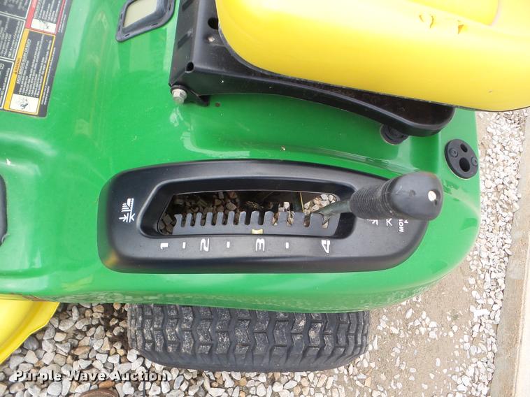 image for item L6967 2008 John Deere LA105 lawn mower