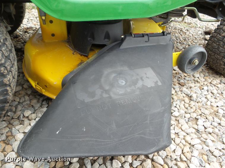 image for item L6967 2008 John Deere LA105 lawn mower