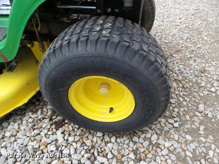 image for item L6967 2008 John Deere LA105 lawn mower