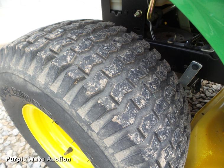 image for item L6967 2008 John Deere LA105 lawn mower