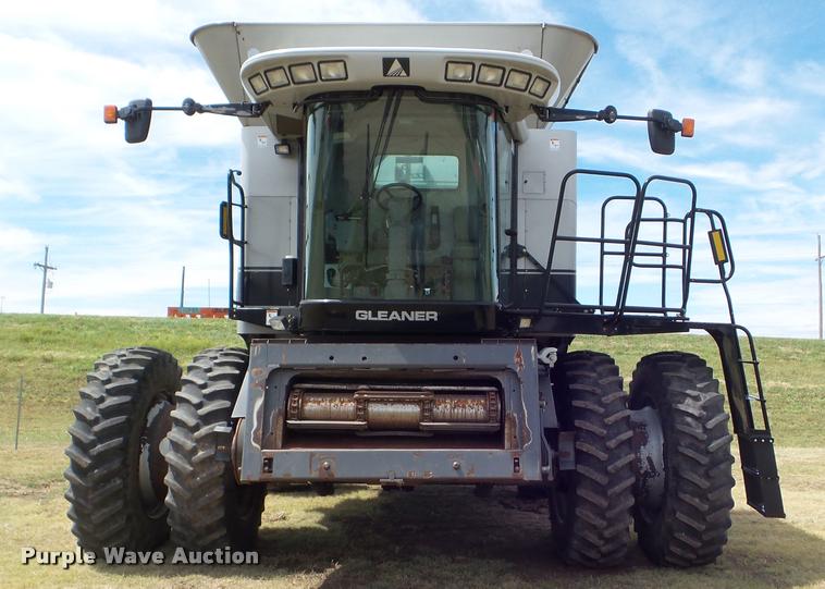 image for item L6968 2008 Gleaner A85 combine