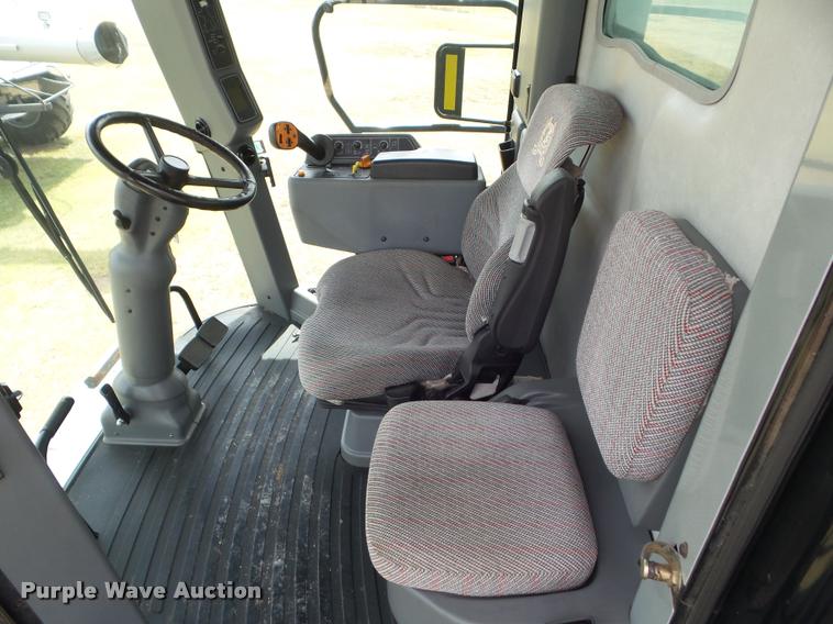 image for item L6968 2008 Gleaner A85 combine