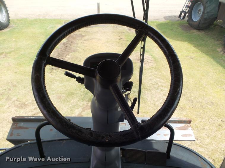 image for item L6968 2008 Gleaner A85 combine