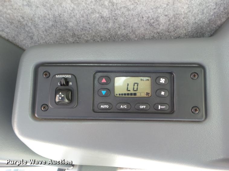 image for item L6968 2008 Gleaner A85 combine