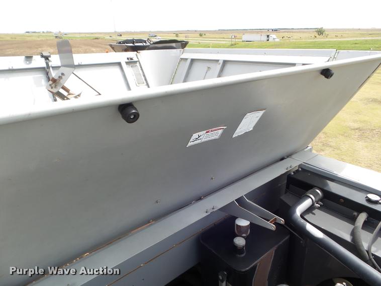 image for item L6968 2008 Gleaner A85 combine