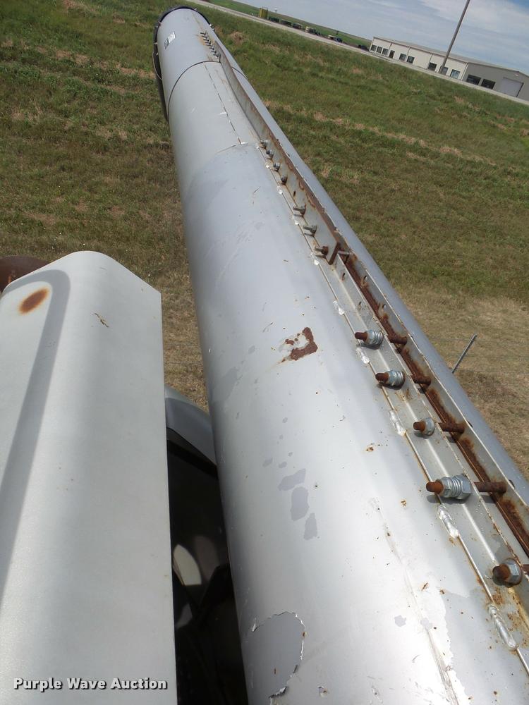 image for item L6968 2008 Gleaner A85 combine