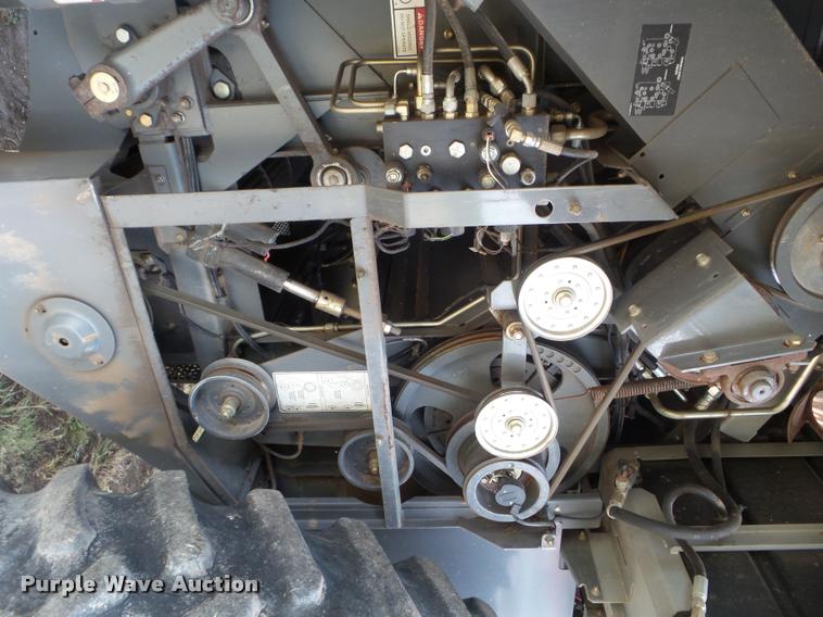 image for item L6968 2008 Gleaner A85 combine