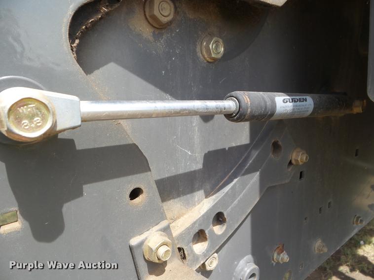 image for item L6968 2008 Gleaner A85 combine