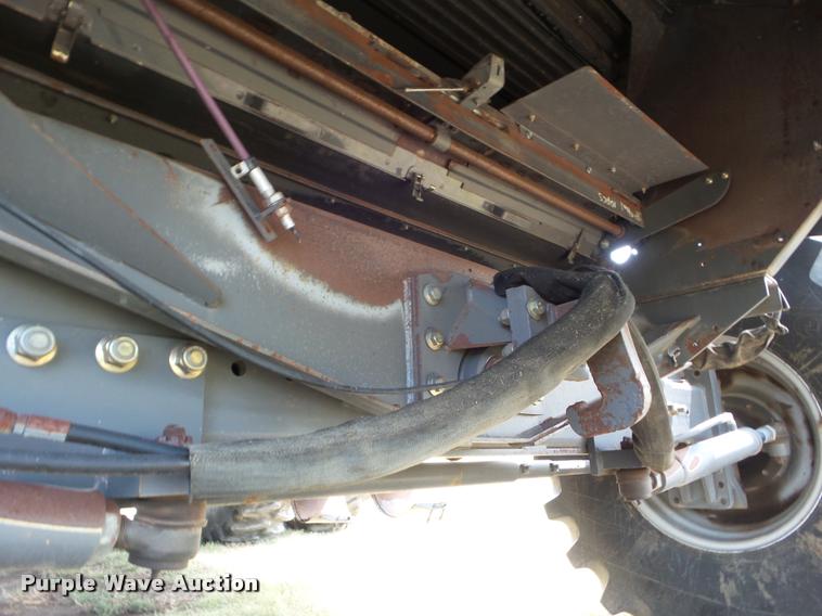 image for item L6968 2008 Gleaner A85 combine