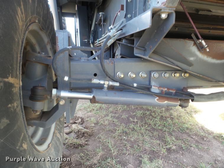 image for item L6968 2008 Gleaner A85 combine