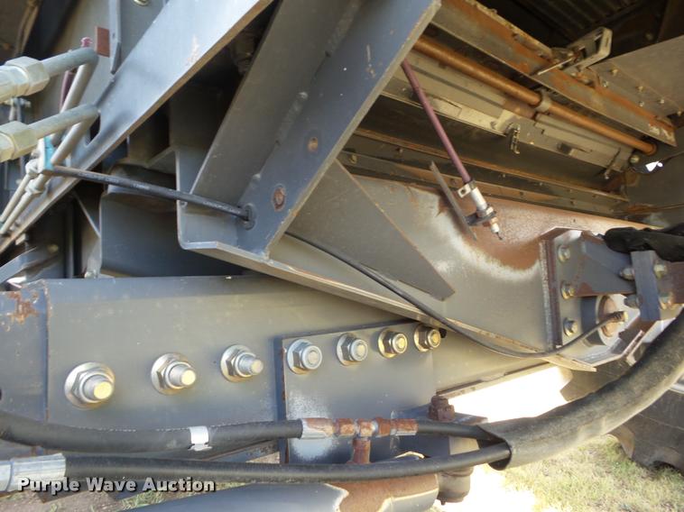 image for item L6968 2008 Gleaner A85 combine