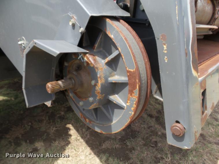 image for item L6968 2008 Gleaner A85 combine