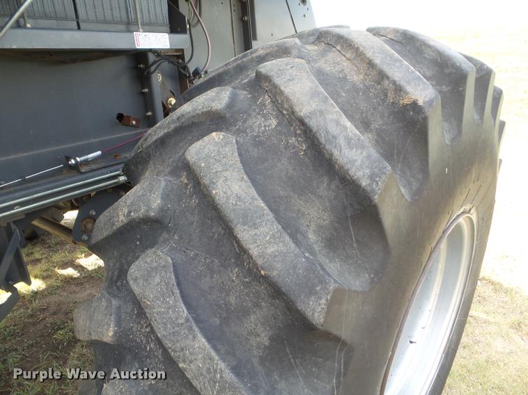 image for item L6968 2008 Gleaner A85 combine