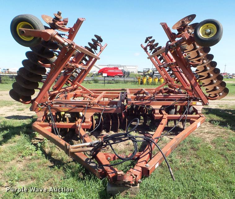 image for item L6975 1988 Sunflower 1442 tandem disk