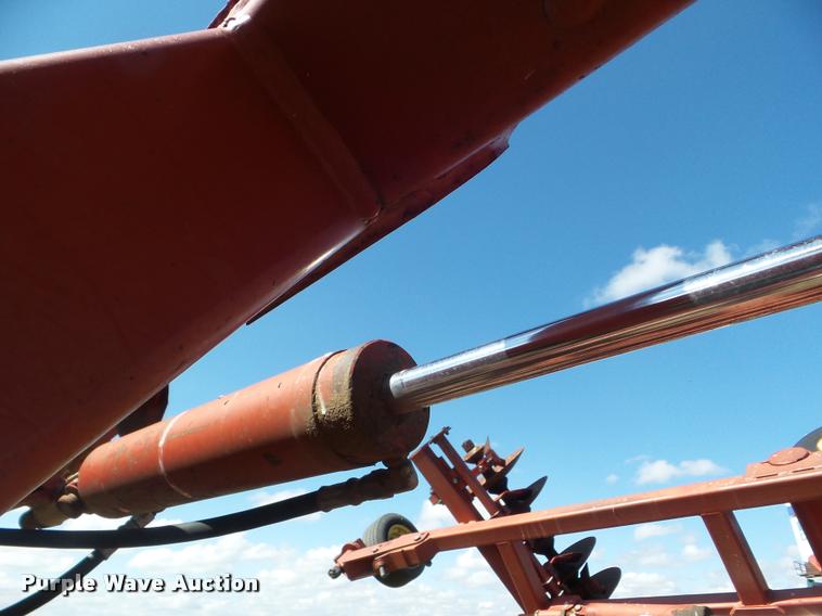 image for item L6975 1988 Sunflower 1442 tandem disk