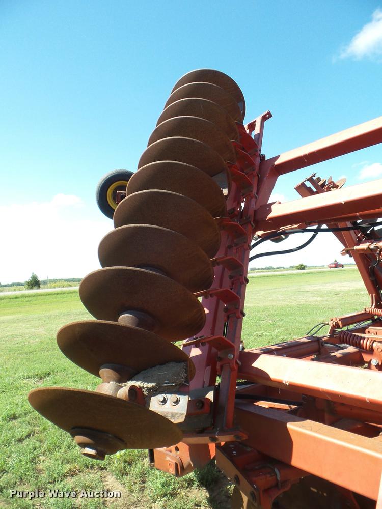 image for item L6975 1988 Sunflower 1442 tandem disk