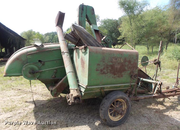 image for item Z9500 John Deere 12A combine