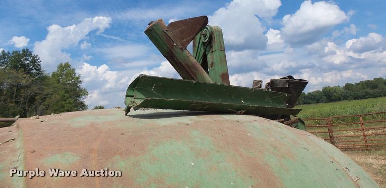 image for item Z9500 John Deere 12A combine