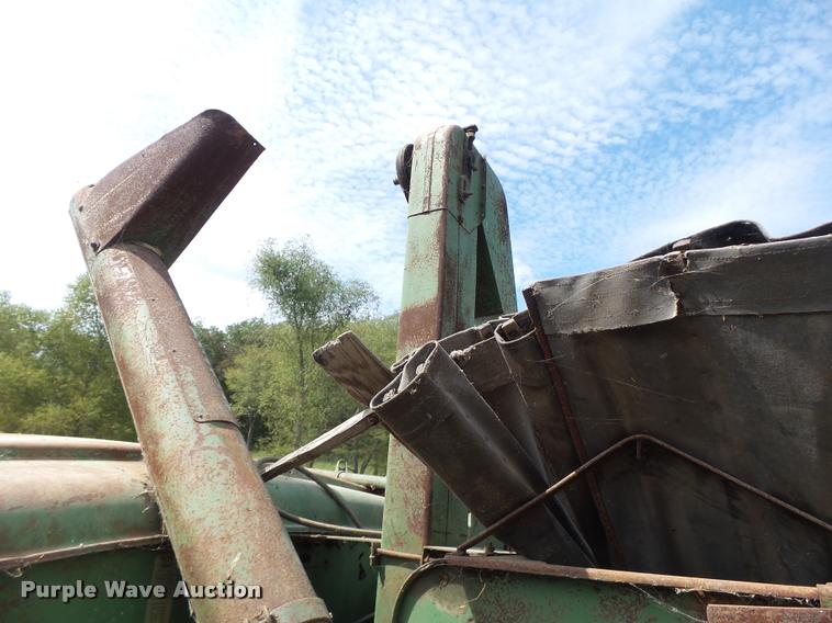 image for item Z9500 John Deere 12A combine