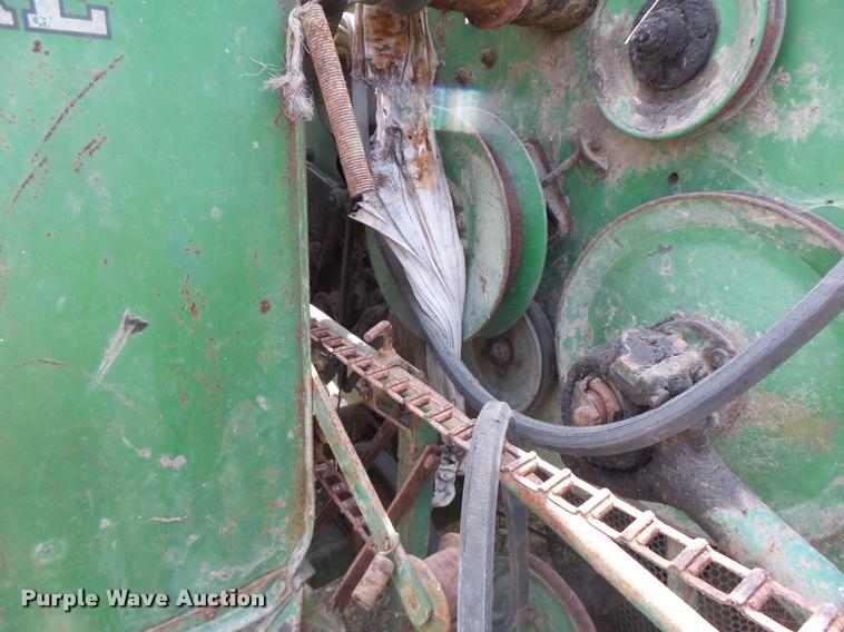 image for item Z9500 John Deere 12A combine