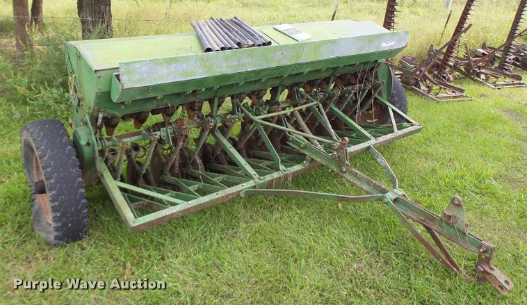 image for item Z9501 John Deere FBA grain drill