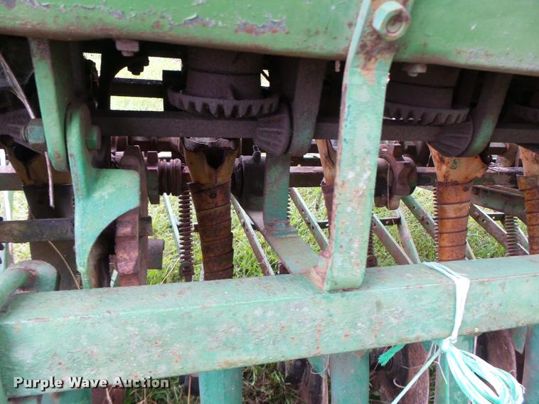 image for item Z9501 John Deere FBA grain drill