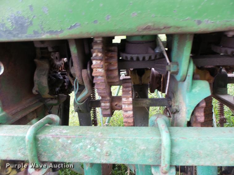 image for item Z9501 John Deere FBA grain drill