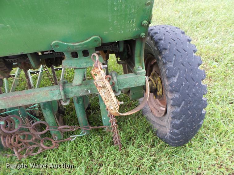 image for item Z9501 John Deere FBA grain drill