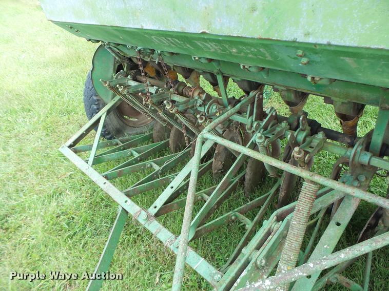 image for item Z9501 John Deere FBA grain drill