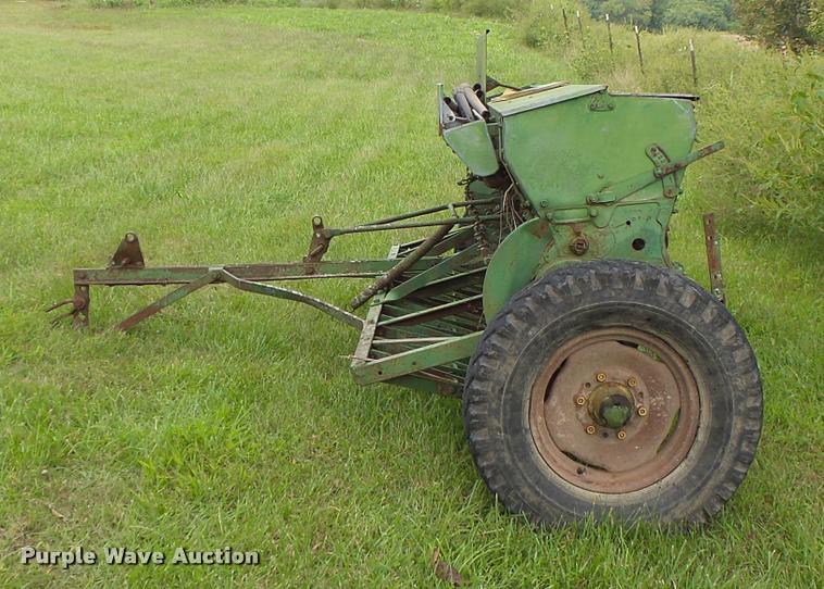 image for item Z9501 John Deere FBA grain drill