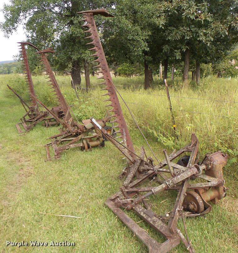 image for item Z9502 (3) John Deere 5 sickle mowers