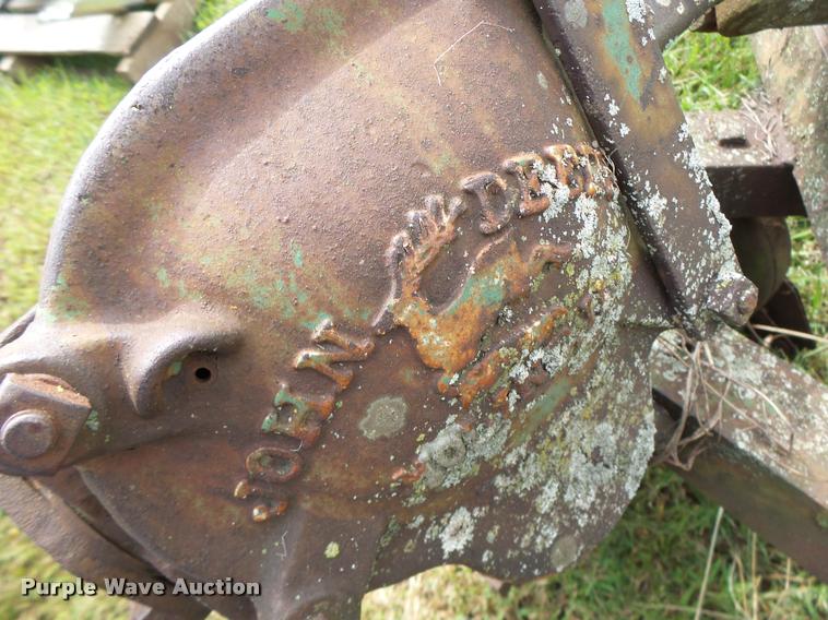 image for item Z9502 (3) John Deere 5 sickle mowers