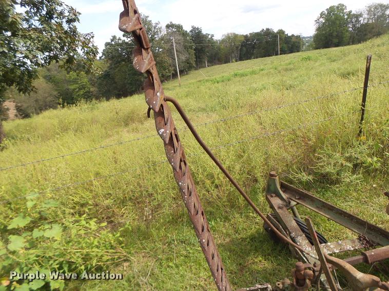 image for item Z9502 (3) John Deere 5 sickle mowers