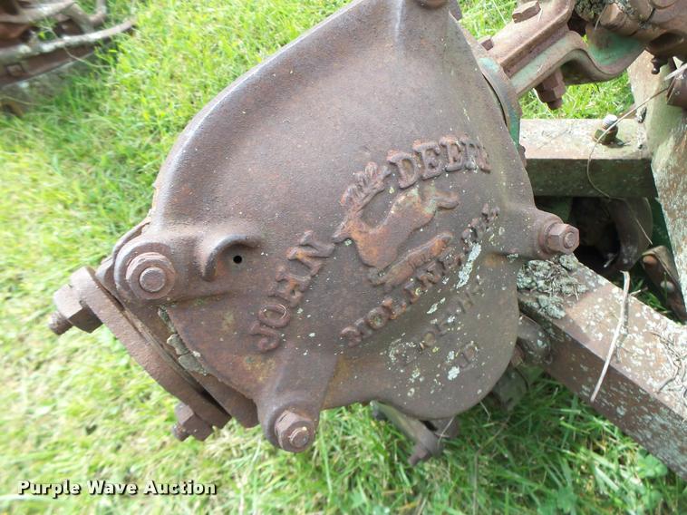 image for item Z9502 (3) John Deere 5 sickle mowers