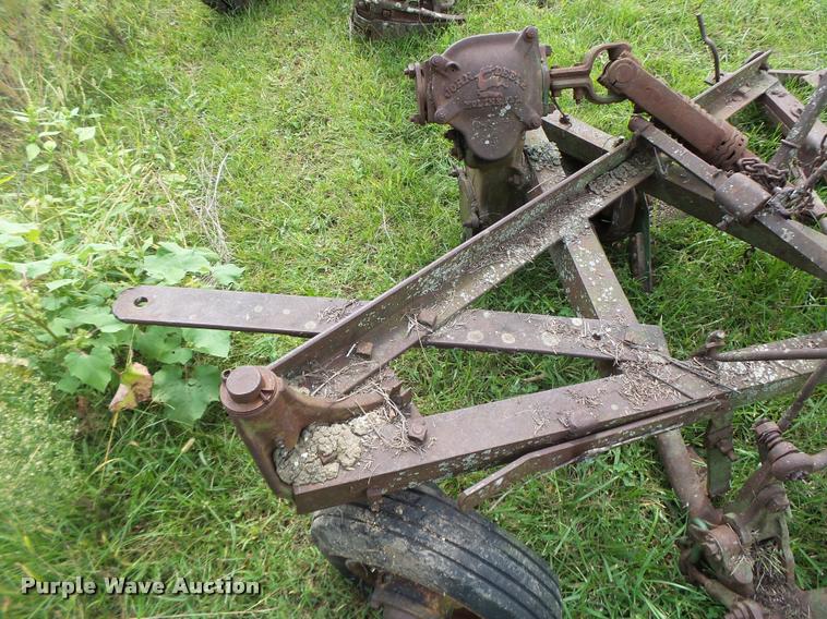 image for item Z9502 (3) John Deere 5 sickle mowers