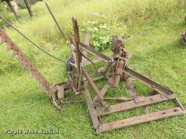 image for item Z9502 (3) John Deere 5 sickle mowers