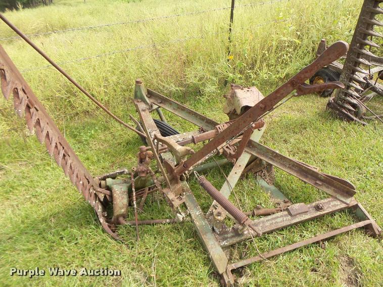 image for item Z9502 (3) John Deere 5 sickle mowers