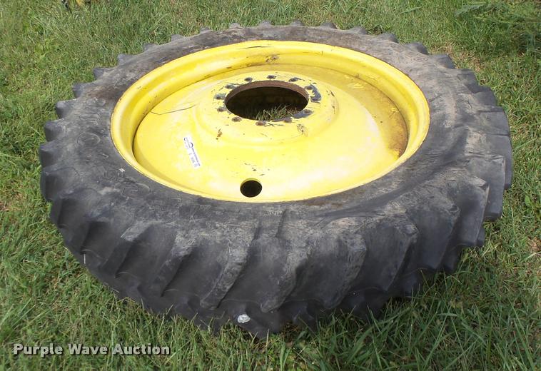 image for item Z9506 Firestone 12.4-38 tire